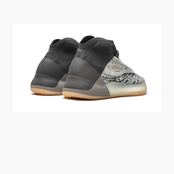 Men's Yeezy Quantum sea teal size 11 great condition rare…❤️(Traded)❤️ - Picture 3 of 10